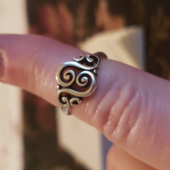 Retired James Avery Spanish Swirl Filagree Ring - Picture 4 of 4